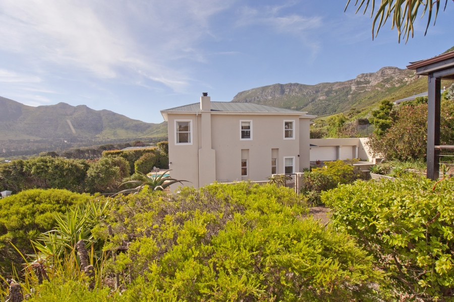 To Let 4 Bedroom Property for Rent in Belvedere Western Cape